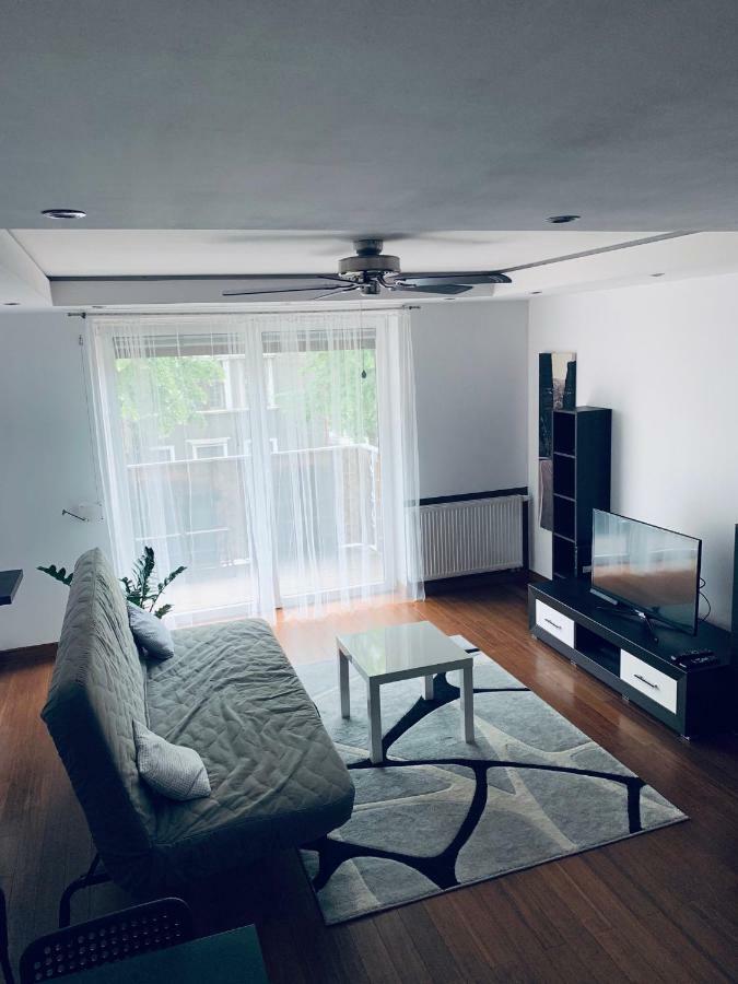 Listopadowa43 - Z Garazem Bielsko-Biała Extérieur photo